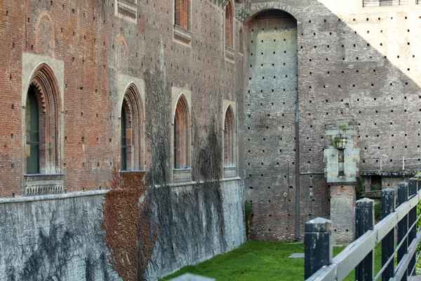 Ruinerna av slottet sforzesco castle i Milano — Stockfoto
