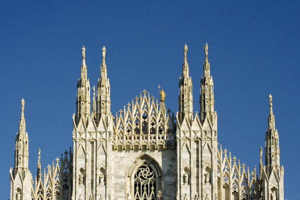 Duomo di Milano - katedral i Milano – stockfoto
