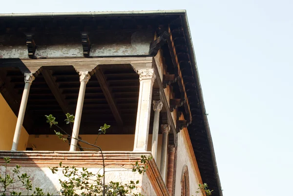 ミラノのスフォルツェスコ城のテラス遺跡します。 — ストック写真