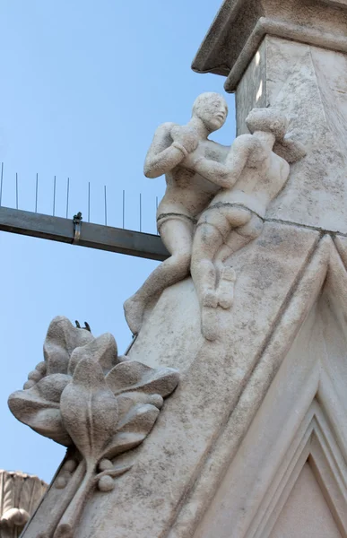 Άγαλμα, καθεδρικό ναό του Μιλάνου — Φωτογραφία Αρχείου