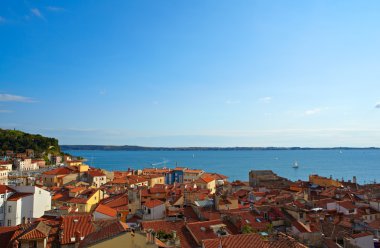 Piran roof clipart