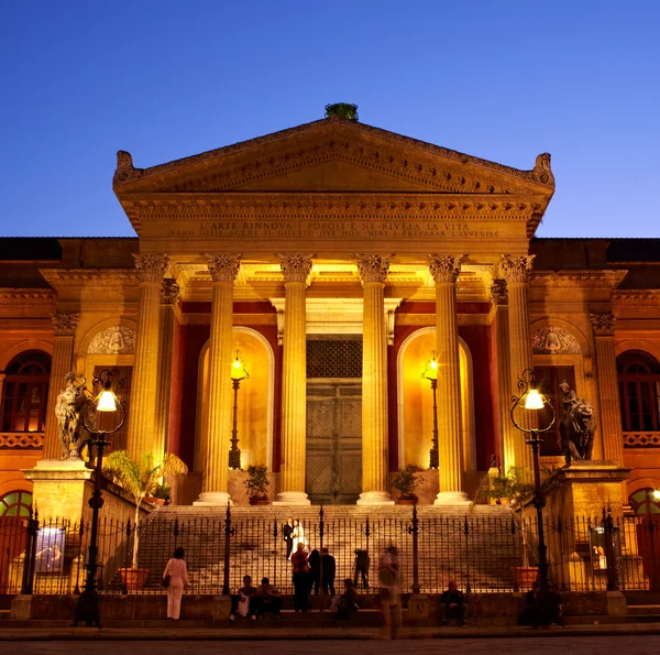 Teatro 마시모, 팔레르모에서 오페라 하우스 — 스톡 사진