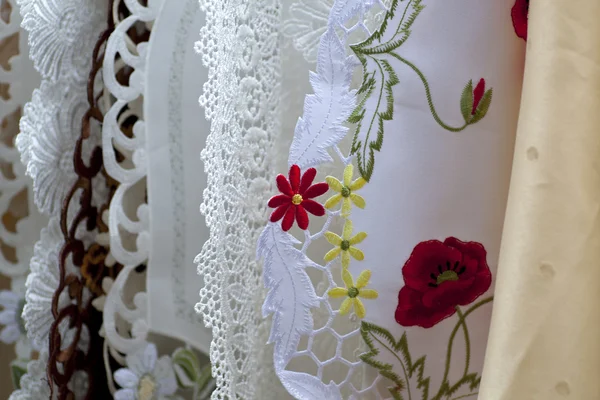 Pano bordado com flores — Fotografia de Stock