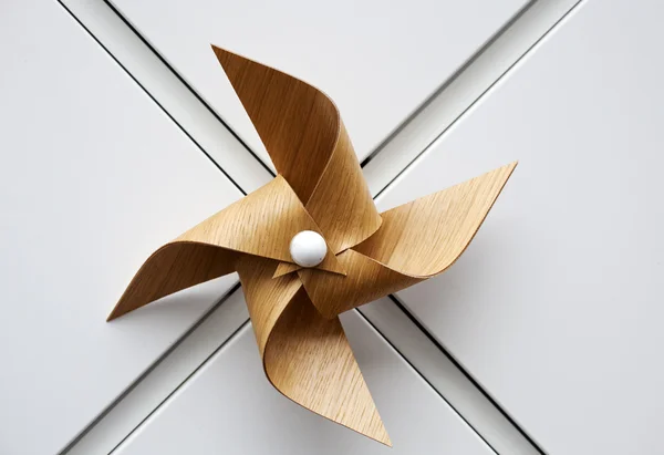 Wooden windmill toy — Stockfoto
