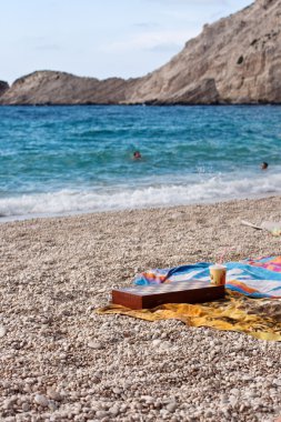 Chess game on the Petani beach