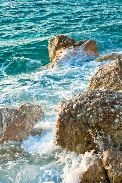Skały w morzu — Zdjęcie stockowe