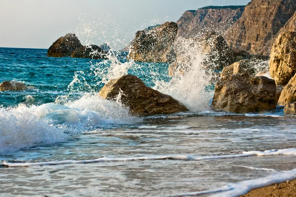 Rocce nel mare — Foto Stock