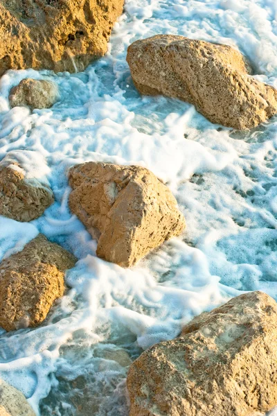 Denizde kayalar — Stok fotoğraf
