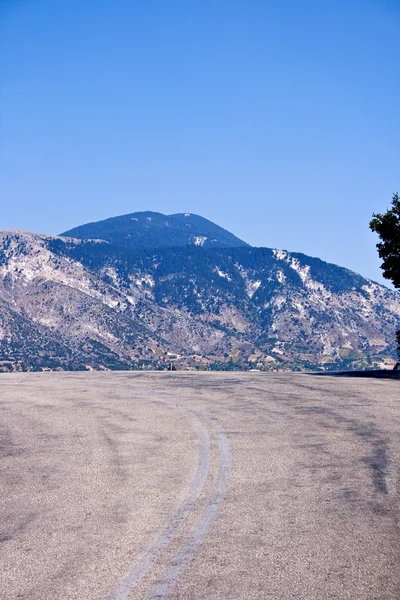 Strada, montagna di Enos — Foto Stock