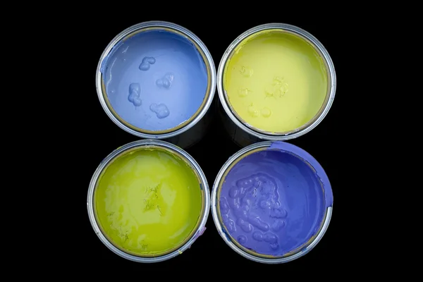 Colores latas —  Fotos de Stock