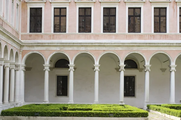 Colonnade en Venecia —  Fotos de Stock