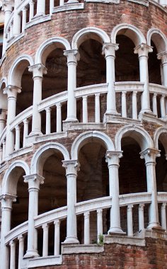 Scala bovolo contarini, Venedik