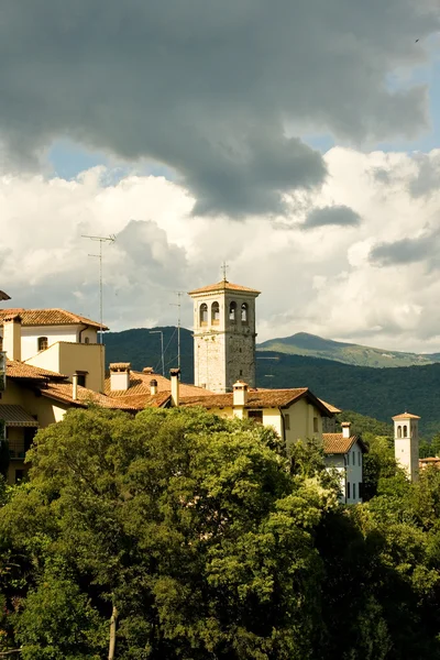 Dzwonnica i st. pietro st.biagio, cividale del friuli — Zdjęcie stockowe