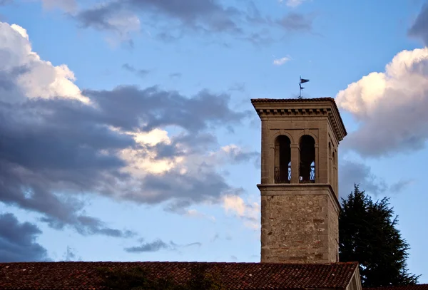 钟塔的圣彼特罗和 st.biagio，cividale del 弗留利 — 图库照片