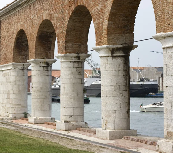 Colunas, Arsenale Veneza — Fotografia de Stock