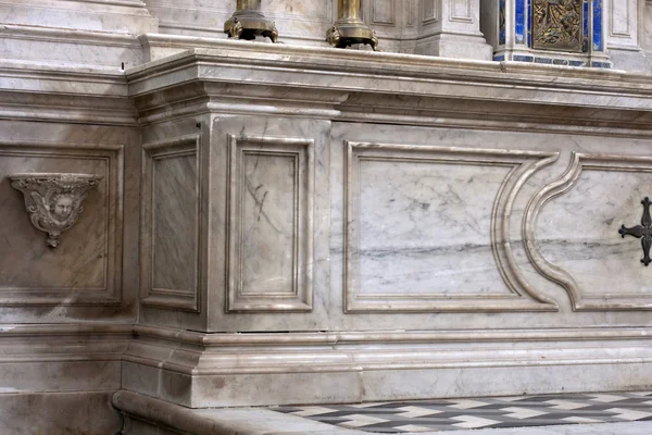 Monumento funerario in marmo — Foto Stock