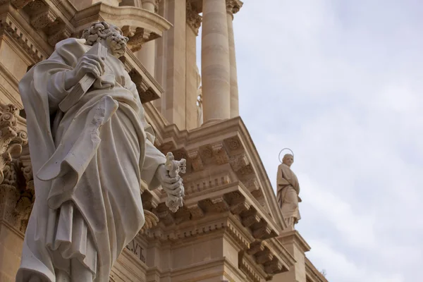 St. Peter-Statue, Kathedrale von Syrakus — Stockfoto