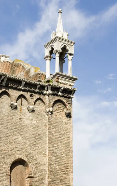 Венеціанські pinnacle у Венеції — стокове фото