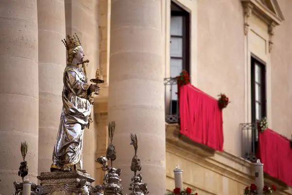 Prozession der Heiligen Lucia in Ortigia — Stockfoto