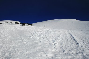 Etna, volkan tarafından kar kaplı Sicilya