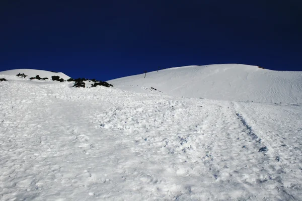 记录器，西西里被雪覆盖的火山 — 图库照片