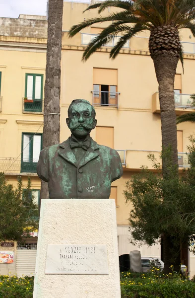 Nunzio nasi μνημείο στο trapani — Φωτογραφία Αρχείου