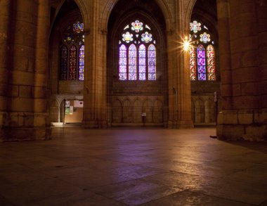 Windows, Leon's cathedral