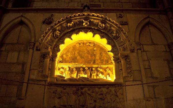 Esculturas, Catedral de León — Foto de Stock