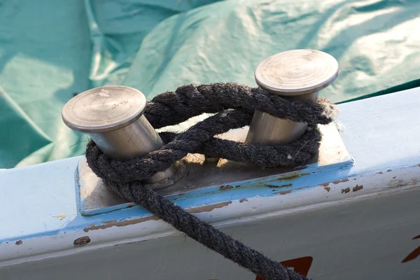 Rope in the boat — Stock Photo, Image