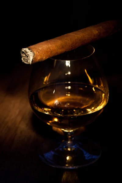 Whisky y puros — Foto de Stock