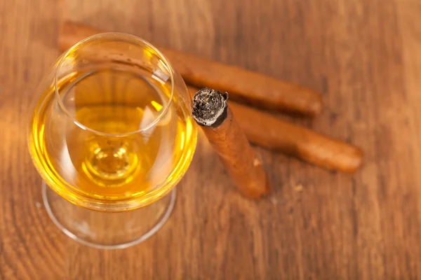 Whisky e sigari — Foto Stock
