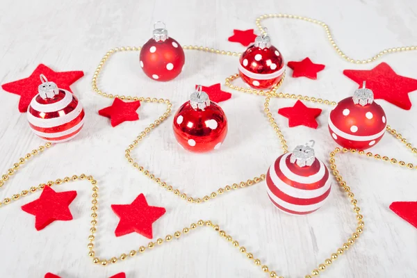 Різдвяні кульки та зірки — стокове фото