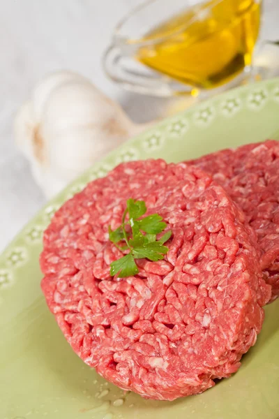 Surowych hamburgerów — Zdjęcie stockowe
