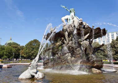 Berlin - Neptunbrunnen clipart