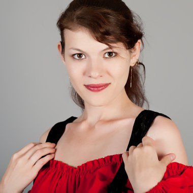 Güzel kızın portresi.