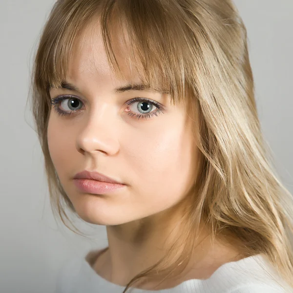 Porträtt av flickan — Stockfoto