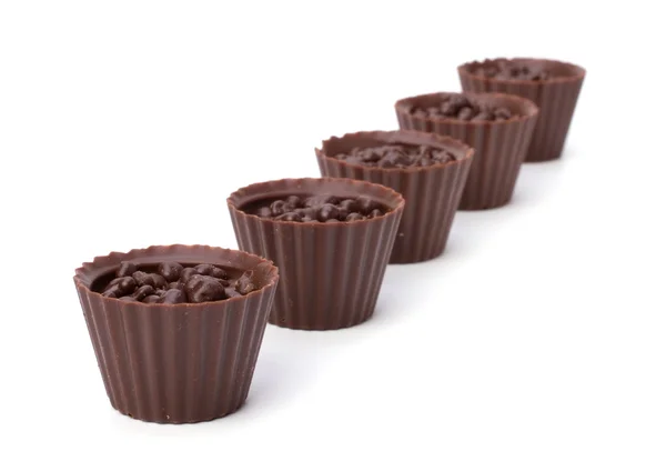 Csokoládé pralinék izolált fehér alapon — Stock Fotó