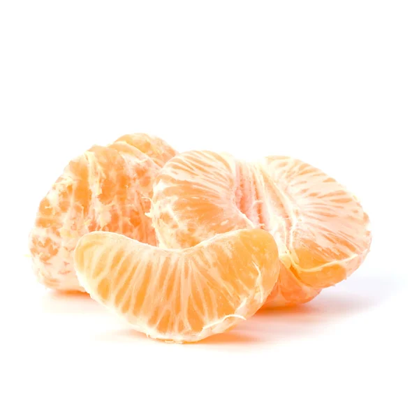 Peeled mandarin segments isolated on white background — Stock Photo, Image