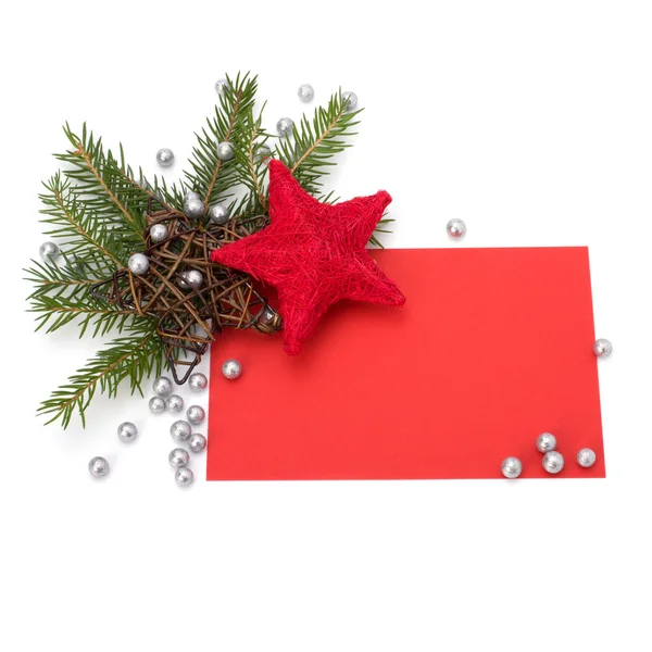 Різдвяні прикраси з вітальною листівкою ізольовані на білому фоні — стокове фото