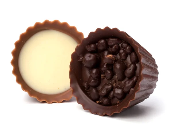 从白色背景分离出来的巧克力李子 — 图库照片