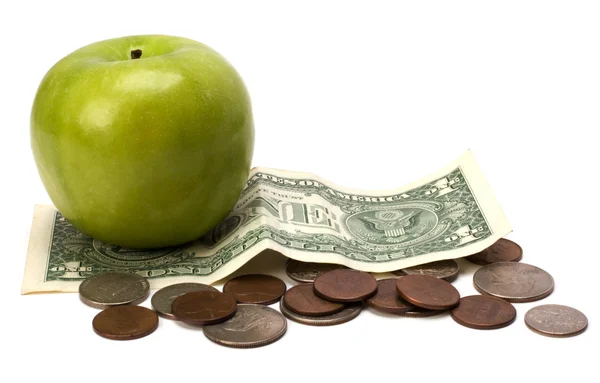 Elma ve izole para. Sağlık kavramı — Stok fotoğraf