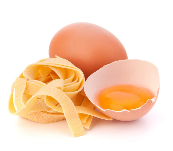 Italienische Eiernudeln fettuccine nest — Stockfoto