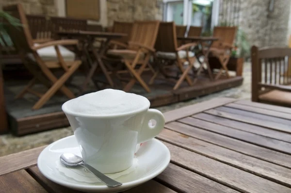 Cappuccino coffee cup outdoor — Stock Photo, Image