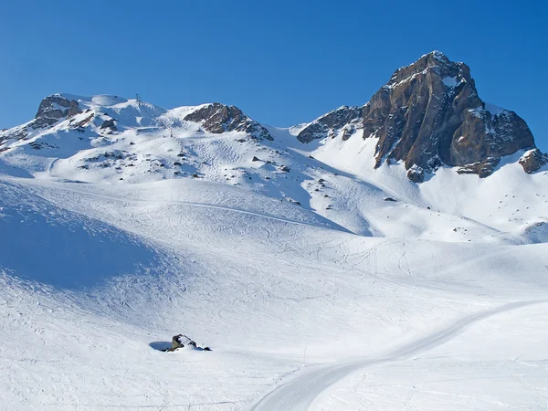 Лыжный склон — стоковое фото
