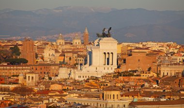 gün batımının Roma'da