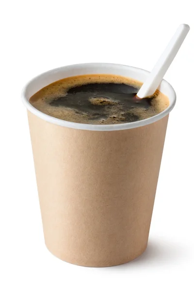 Café dans une tasse jetable avec cuillère en plastique — Photo