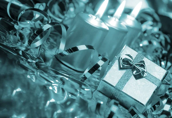 Candele di Natale e scatole regalo — Foto Stock