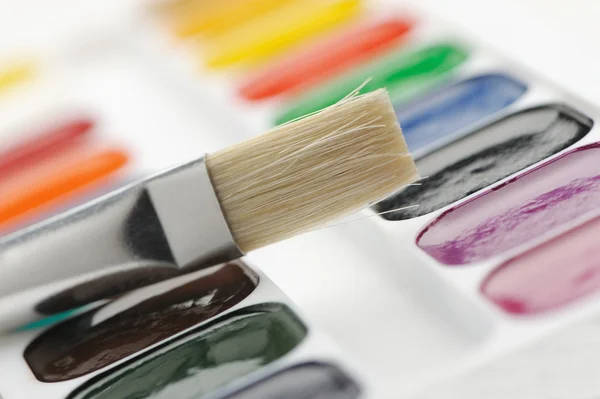 Brush with paints — Stock Photo, Image