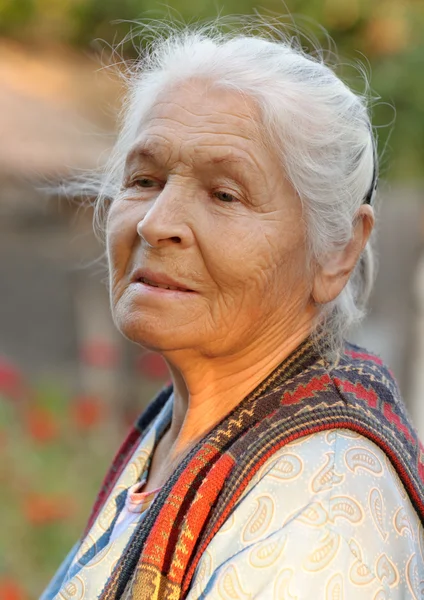 Ritratto della donna anziana — Foto Stock