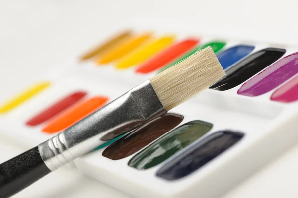 Brush with paints — Stock Photo, Image